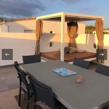 Petite Maison Moderne Luxueuse. بيت للعطل إِستيبونا
